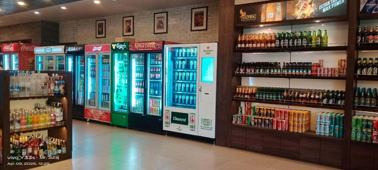 Nova Elevator in a beverage shop
