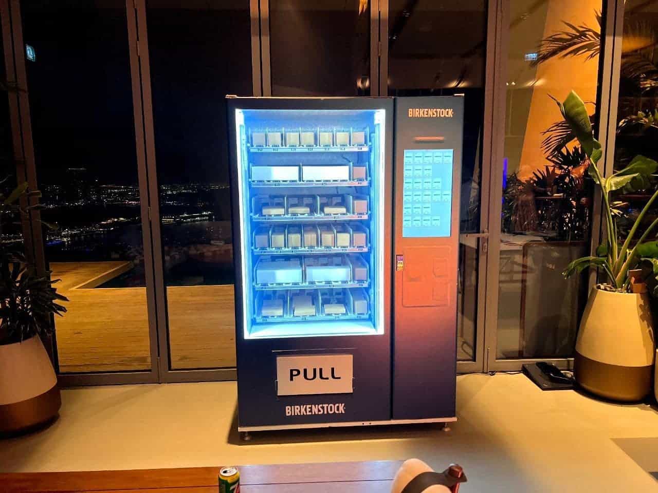 Smart vending machine placement in a gym